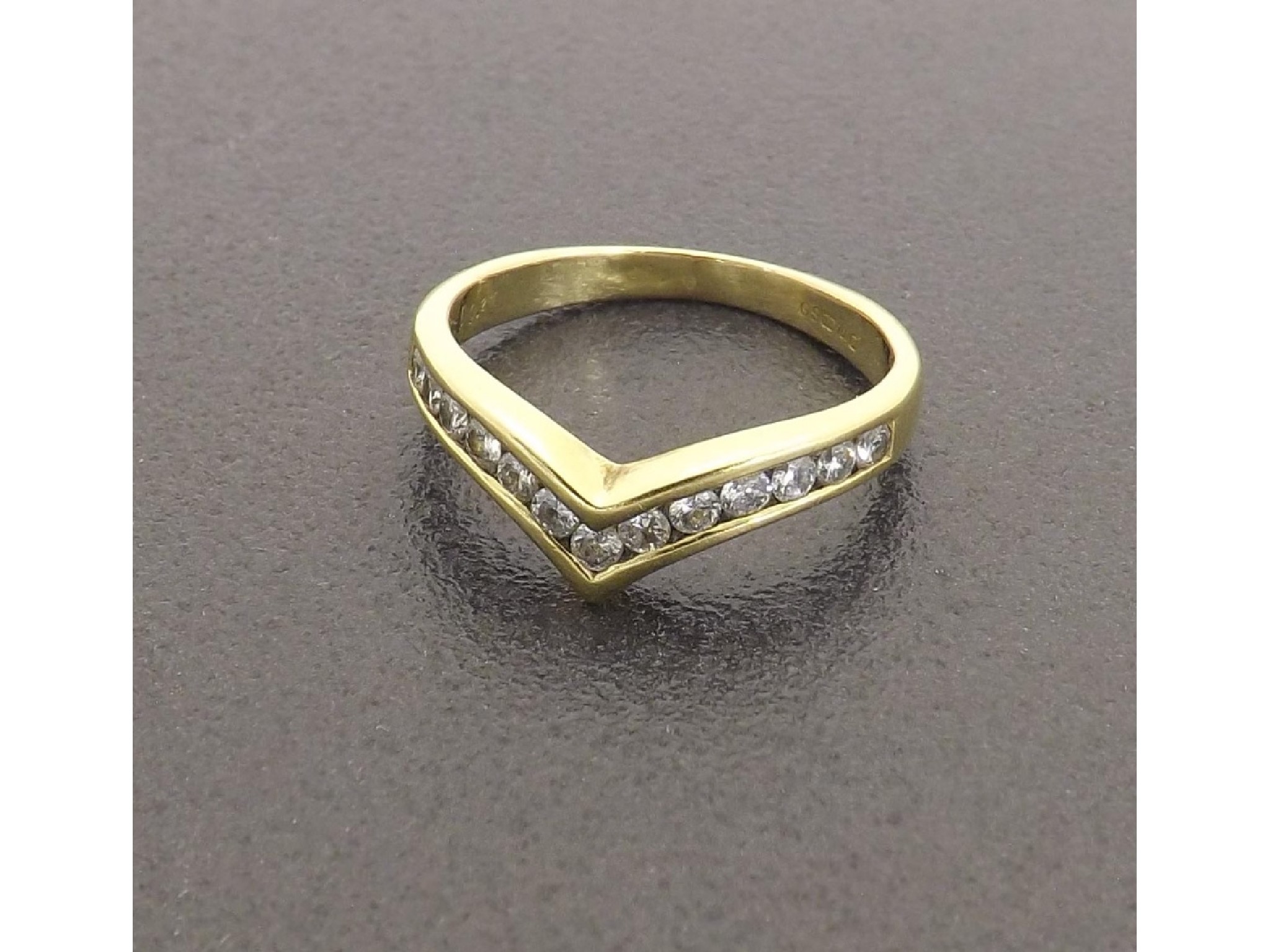 Appraisal: -e ct yellow gold diamond set wishbone ring ring size