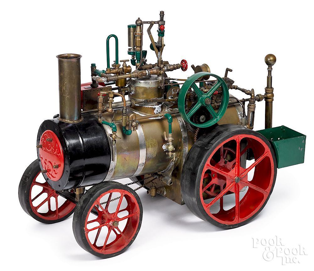 Appraisal: Massive live steam traction engine model Massive live steam traction