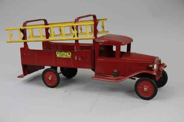 Appraisal: BUDDY 'L' HOOK AND LADDER TRUCK C all original electric