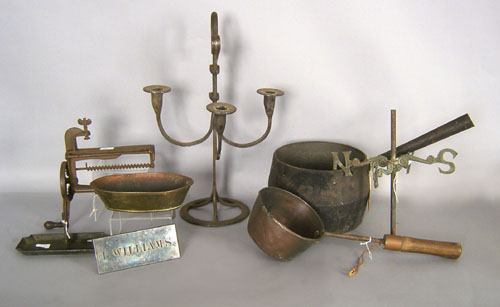 Appraisal: Miscellaneous metalware th and th c to include iron kettle