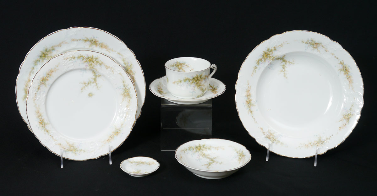 Appraisal: ROSENTHAL TILLY BAVARIAN FINE CHINA SERVICE Approx pieces in the