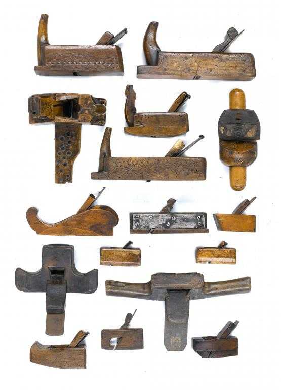 Appraisal: A GROUP OF ENGLISH AND AUSTRIAN BEECH AND FRUITWOOD PLANES