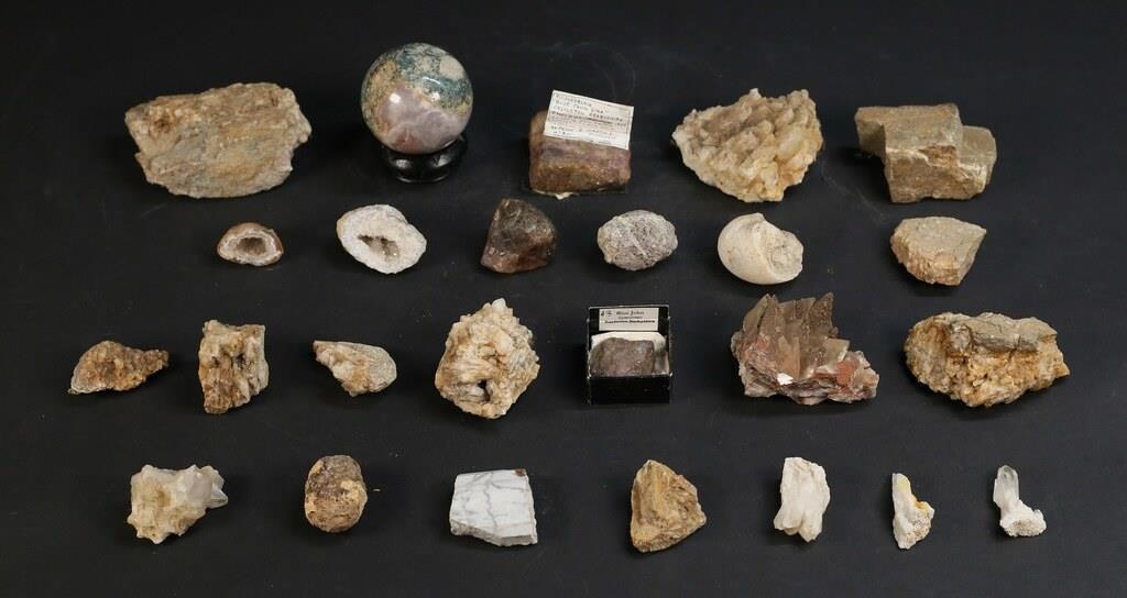 Appraisal: Lot of minerals including geodes calcite quartz agate blue John