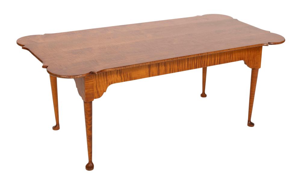 Appraisal: ELDRED WHEELER QUEEN ANNE-STYLE COFFEE TABLE Massachusetts th Century In