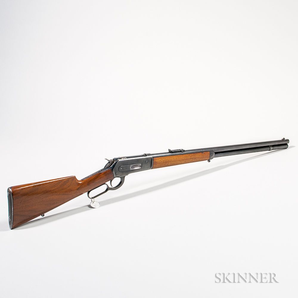 Appraisal: Winchester Model Rifle Winchester Model Rifle c serial number -