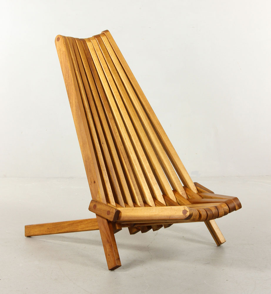 Appraisal: - Danish Modern 'Clam Chair' Danish Modern 'Clam chair '