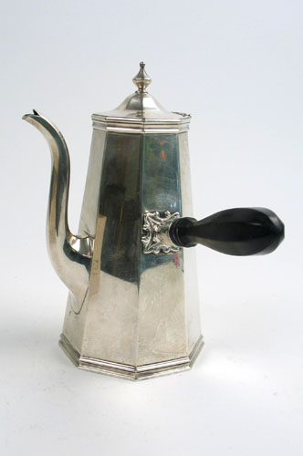 Appraisal: AN AMERICAN TH CENTURY STERLING SILVER COFFEE POT pts marked