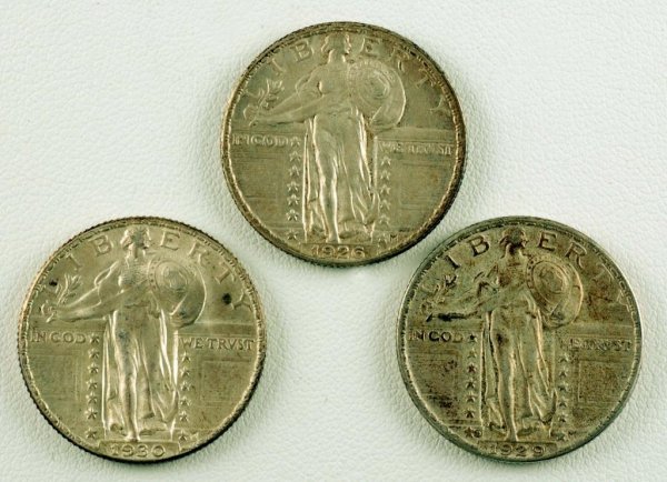 Appraisal: Three Standing Liberty silver quarters One one -D an d