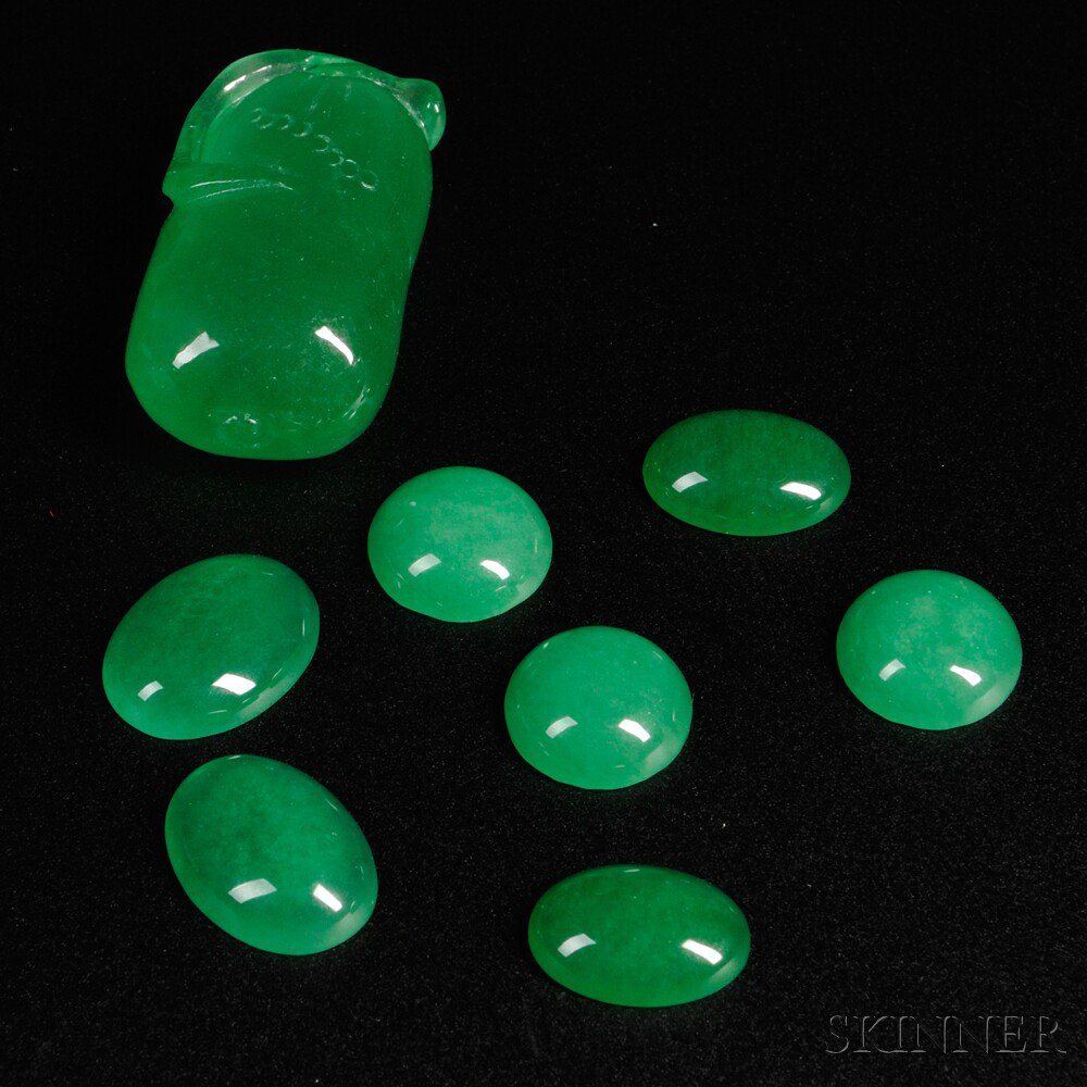 Appraisal: Eight Small Green Jade Pieces China three oval four circular