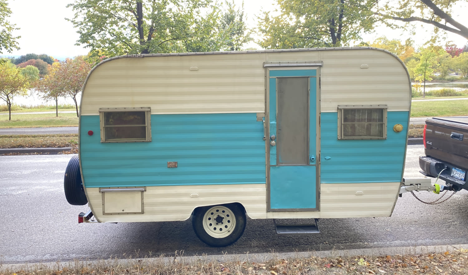 Appraisal: Aladdin Tin Can Tourist CamperNOTE Door has been makeshift repaired