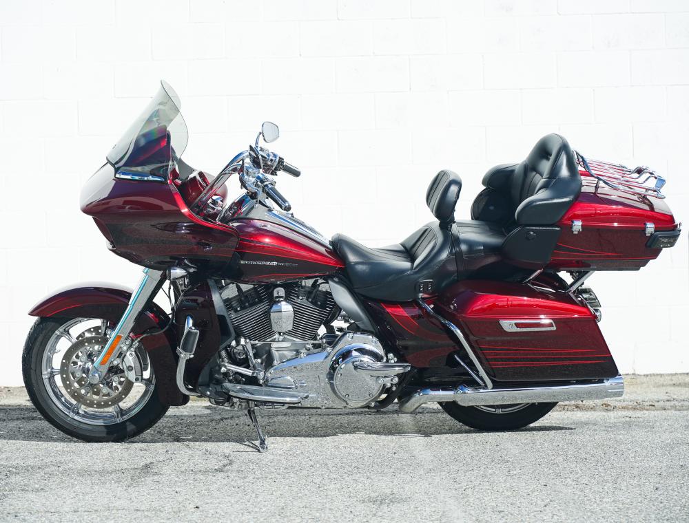 Appraisal: HARLEY-DAVIDSON FLTRUSE MOTORCYLCEColor Burgundy Blaze Typhoon Maroon Mileage Engine Screaming