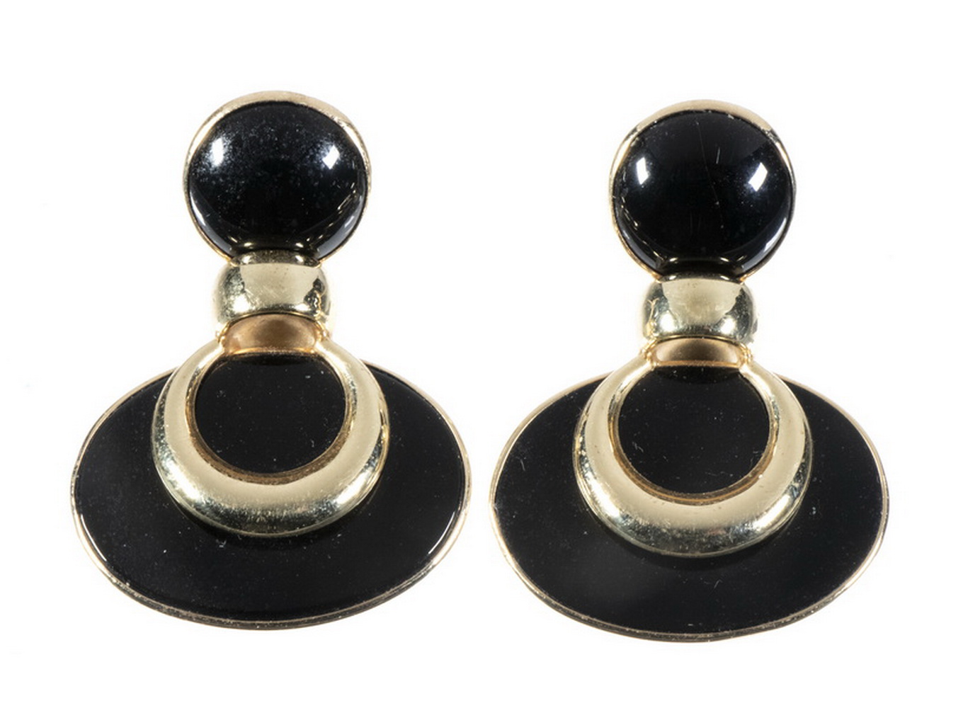 Appraisal: PAIR K GOLD AND BLACK ONYX EARRINGS K Yellow Gold