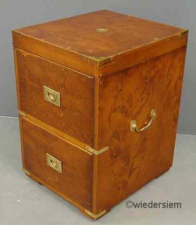 Appraisal: Burlwood cellaret th c with a lift lid and two