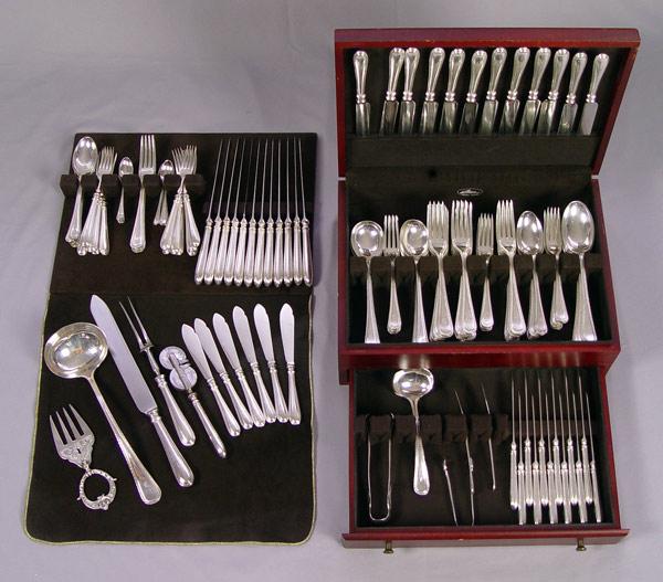 Appraisal: ELKINGTON SILVERPLATE FLATWARE SERVICE FOR Approx pieces by Elkington Co