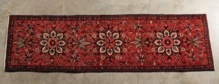 Appraisal: ORIENTAL RUG ' X ' PERSIAN ORIENTAL RUG ' X