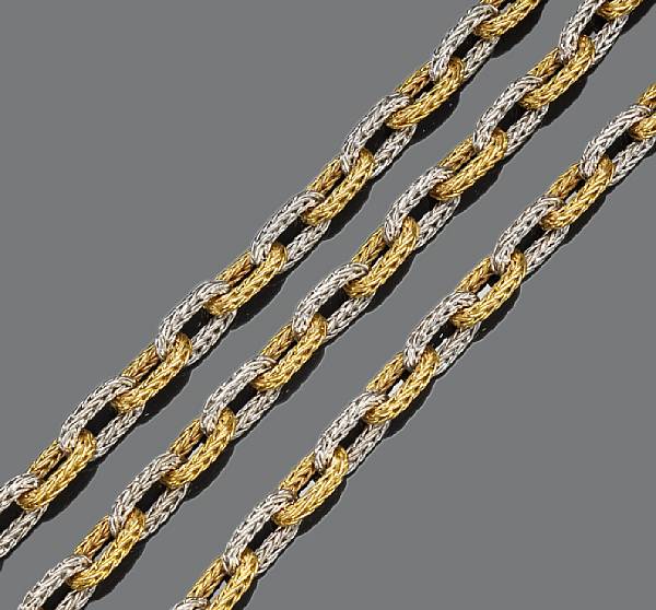 Appraisal: An eighteen karat bicolor gold link necklace with Italian hallmarks