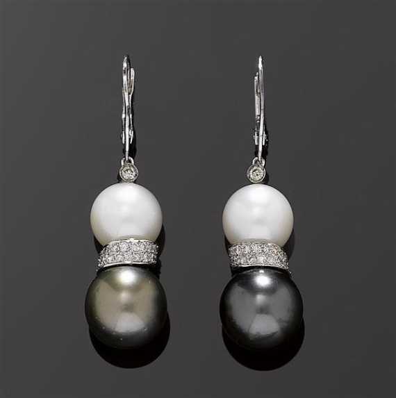 Appraisal: PEARL AND BRILLIANT-CUT DIAMOND PENDANT EARRINGS White gold Decorative pendant