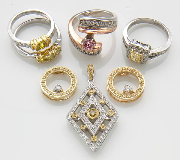 Appraisal: A collection of yellow and pink diamond diamond k and