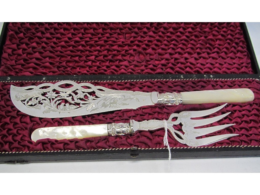 Appraisal: Cased pair of EP and mother of pearl fish servers