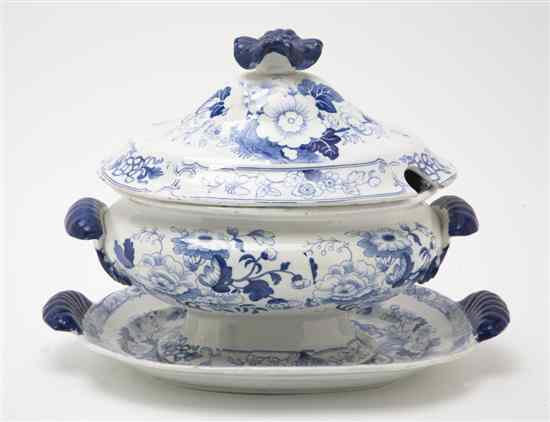 Appraisal: An English Ironstone Tureen and Tray having a floriform finial