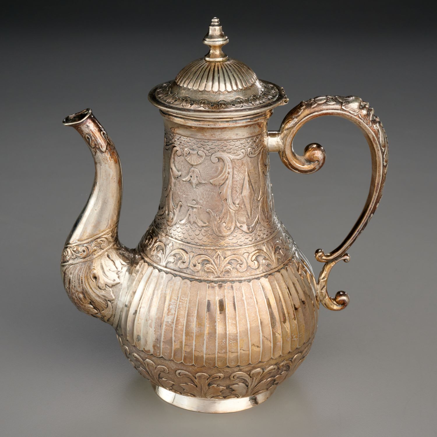 Appraisal: CONTINENTAL SILVER COFFEE OR CHOCOLATE POT th c possibly Dutch