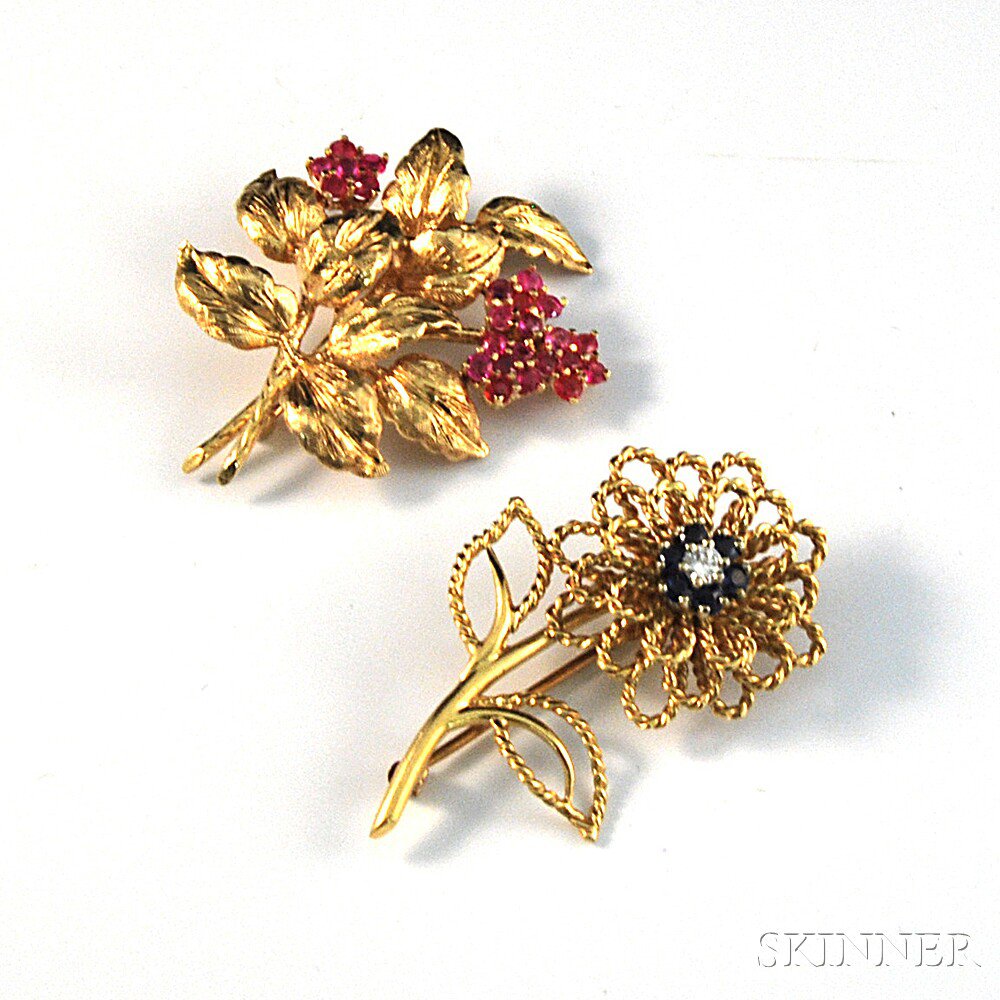 Appraisal: Two kt Gold Gem-set Flower Pins one set with rubies