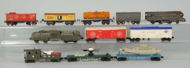 Appraisal: Lot of Lionel Pieces Description Pre and post-war Including submarine