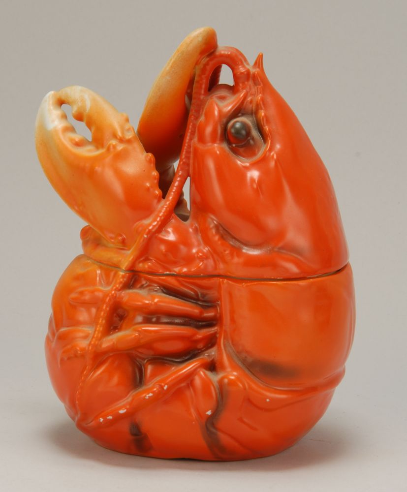 Appraisal: LOBSTER-FORM COVERED BISCUIT JAR By Royal Bayreuth Height