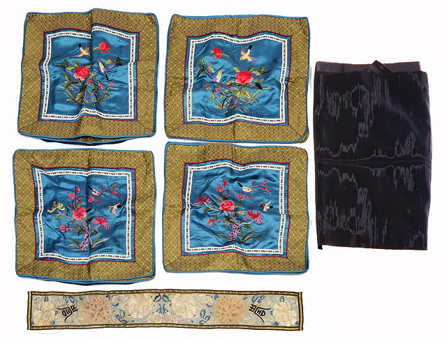 Appraisal: AN IRANIAN QASHQAI WOOLLEN HORSE COVER with geometric decoration to