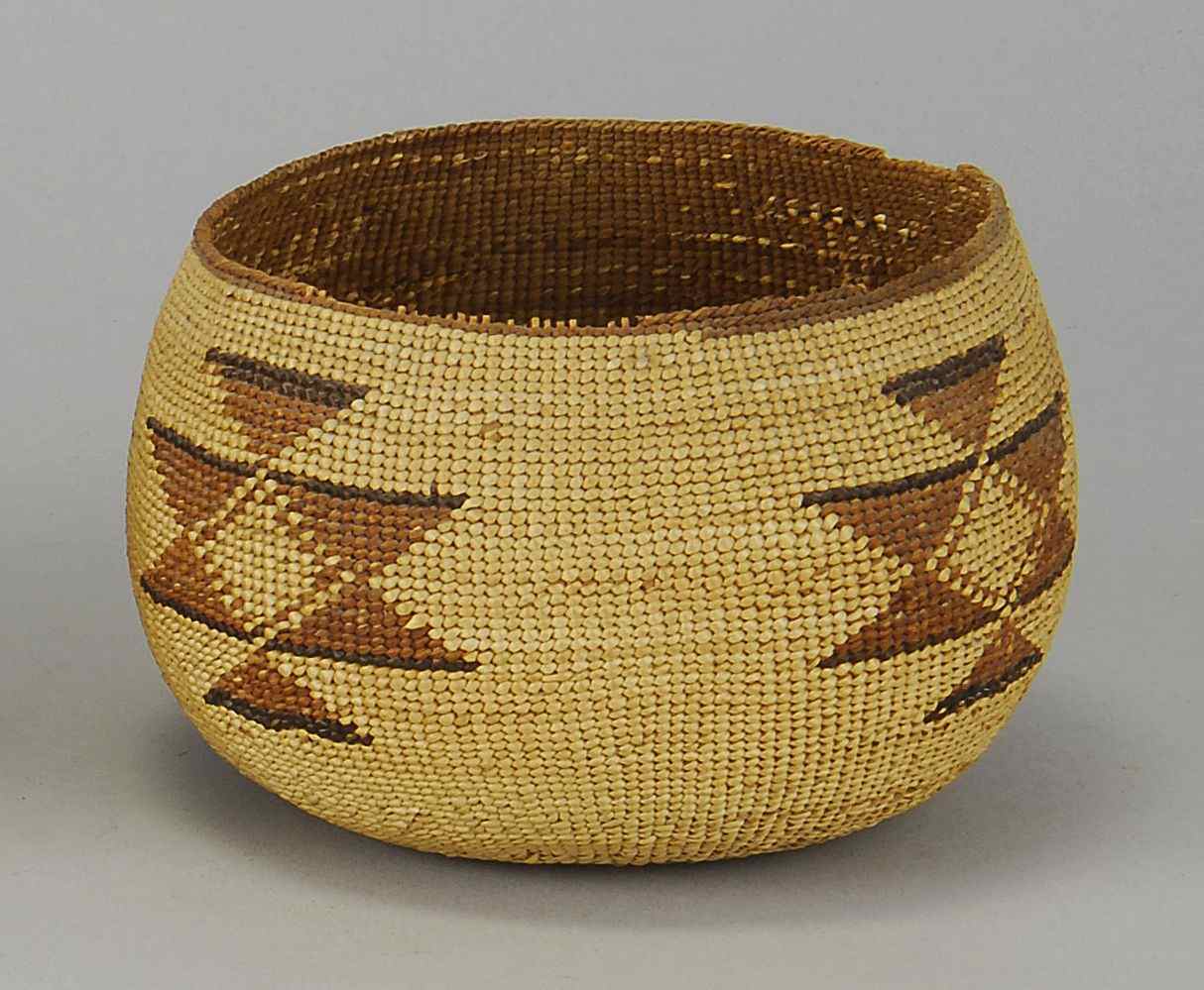 Appraisal: CALIFORNIA BASKETMid- th CenturyProbably Hupa In ovoid form with a