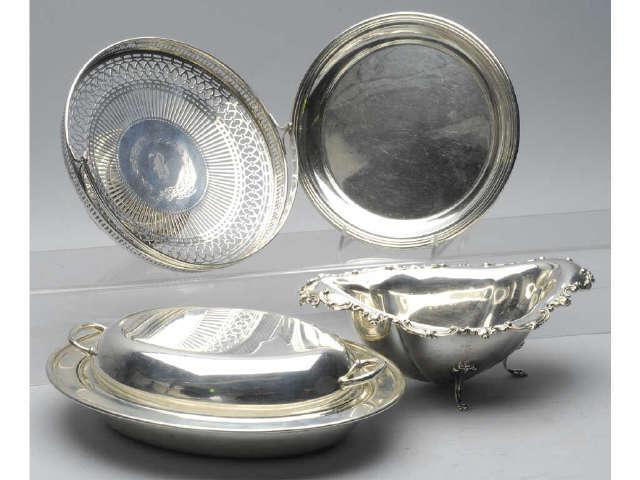 Appraisal: Lot of Silver Pieces Description Basket gravy boat plate and