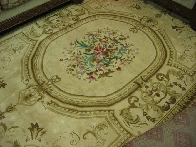 Appraisal: HAND KNOTTED ORIENTAL CARPET French Aubusson design in shades of