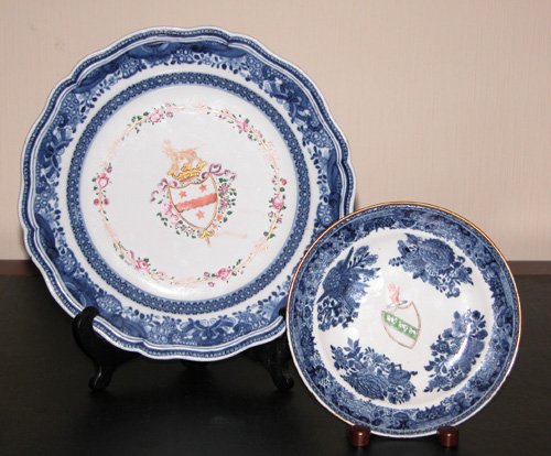 Appraisal: Artist Title Pair of Crested Chinese Export Plates Various Sized