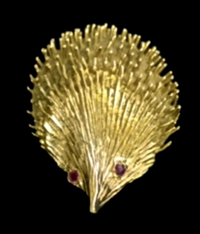 Appraisal: Karat Gold Hedge Hog Pin Karat gold hedge hog pin