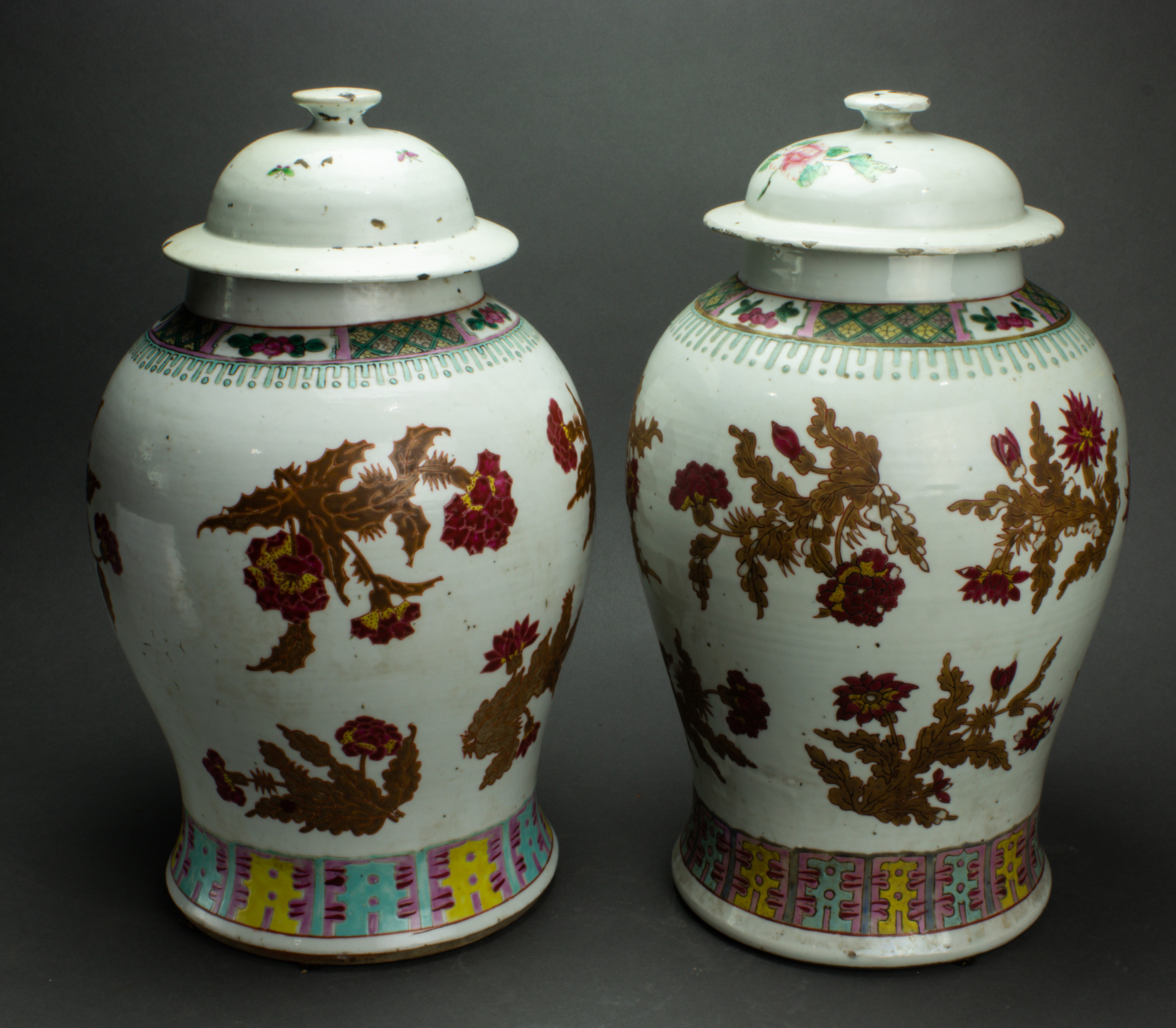 Appraisal: PAIR OF CHINESE FAMILLE ROSE LIDDED JARS Pair of Chinese