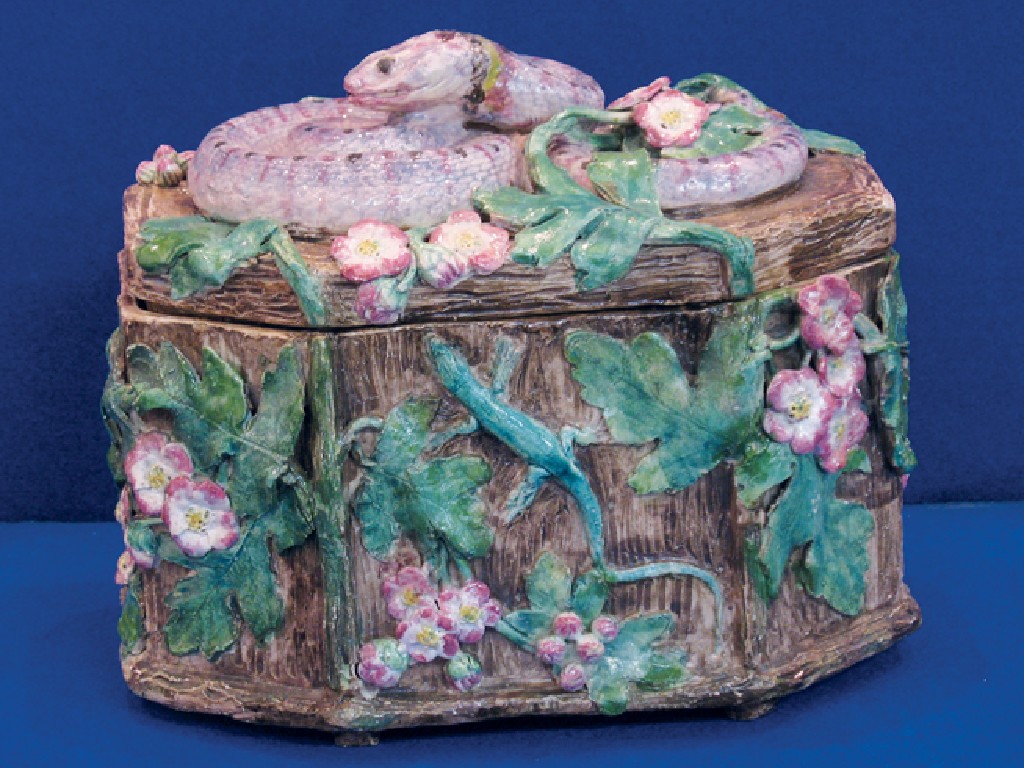 Appraisal: A TH CENTURY PALLISEY STYLE OCTAGONAL BOX AND COVER decorated