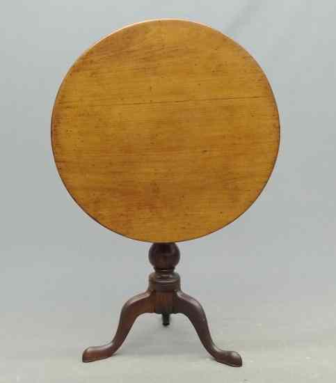 Appraisal: th c Queen Anne tilt top breakfast table Top ''