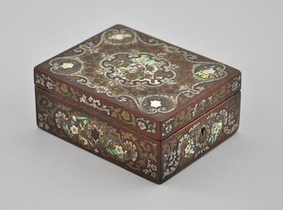 Appraisal: A Victorian Inlaid Jewel Box Of rectangular shape with hinged