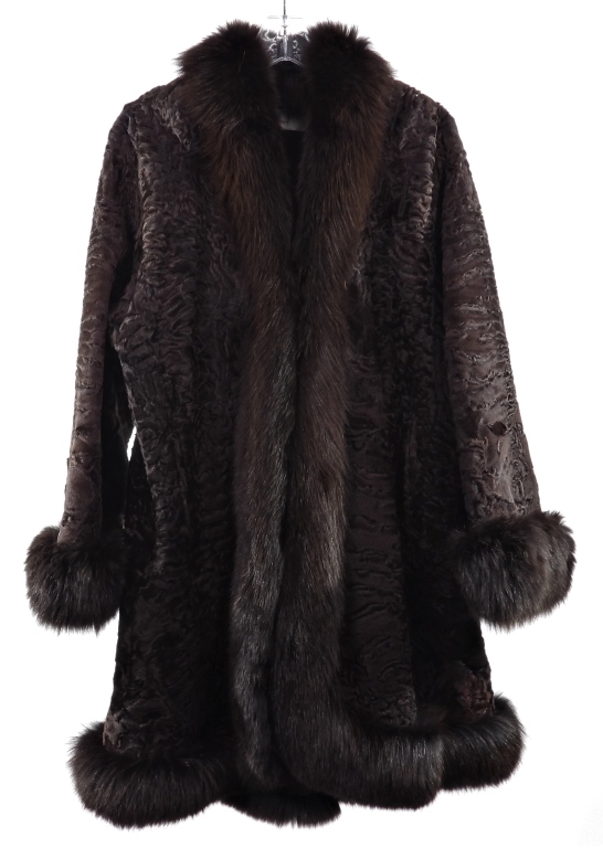 Appraisal: TOLCHINSKY FURS BROWN WINTER FUR COAT Chocolate brown textured fur