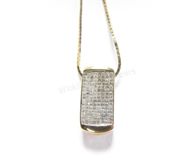 Appraisal: K Yellow Gold mirrored box chain with K yellow gold