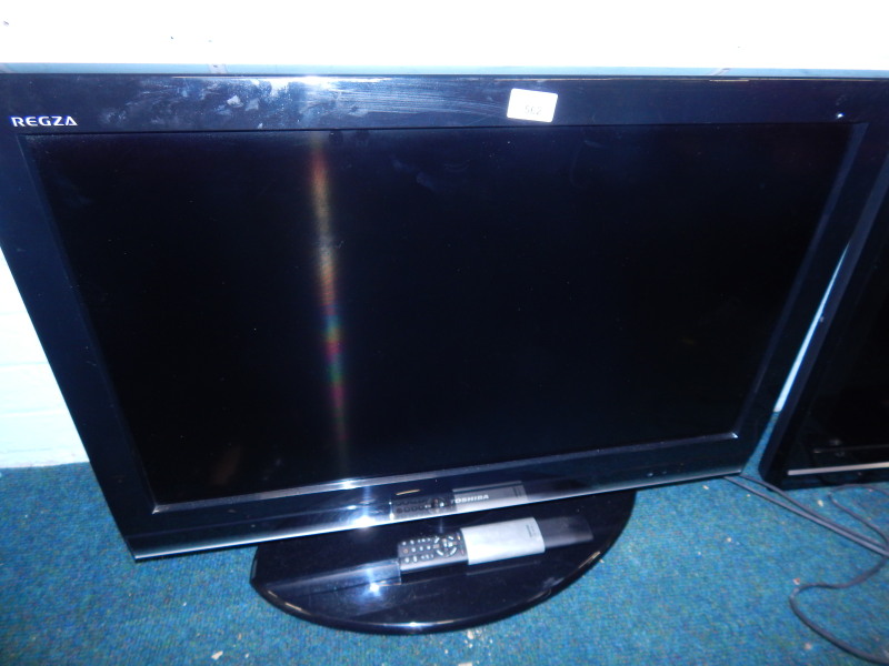 Appraisal: A Toshiba Regza LCD TV with a remote