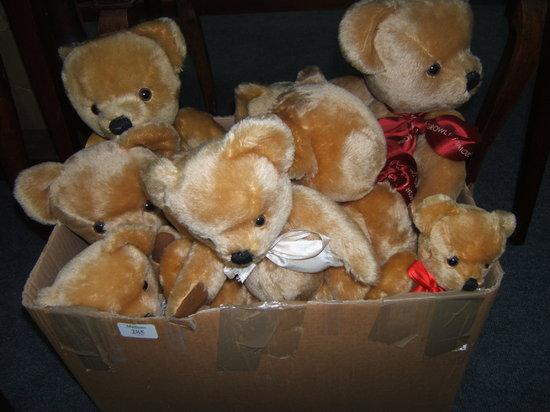 Appraisal: A group of Merry Thought teddy bears the largest and