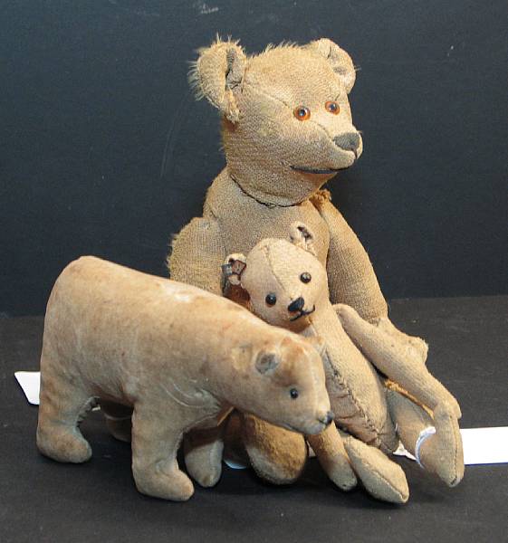 Appraisal: Grouping of German Bears Articulating Bing German bear a Bing