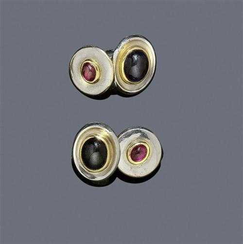 Appraisal: A PAIR OF IOLITE AND TOURMALINE CUFF LINKS ca Yellow