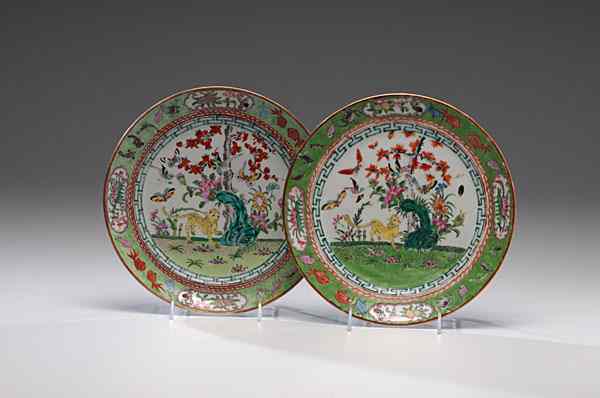 Appraisal: Chinese Export Porcelain Cabinet Plates Chinese Export A pair of