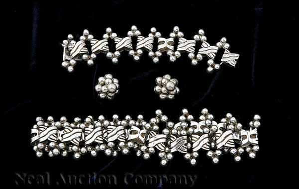 Appraisal: A Mexican Silver Necklace and Bracelet Taxco c attributed to