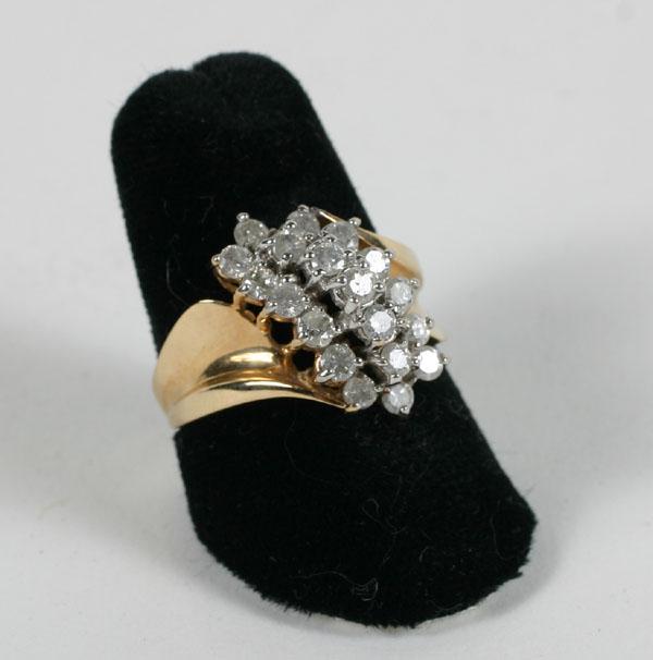 Appraisal: K gold diamond dinner ring Size g