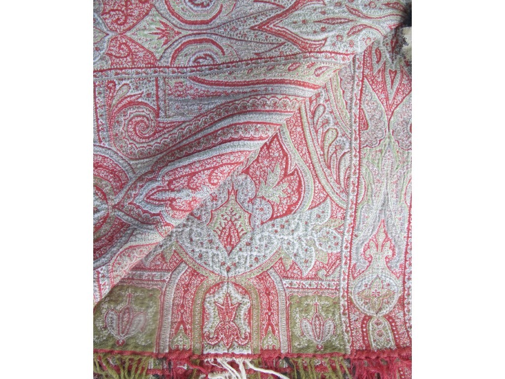 Appraisal: A Paisley shawl