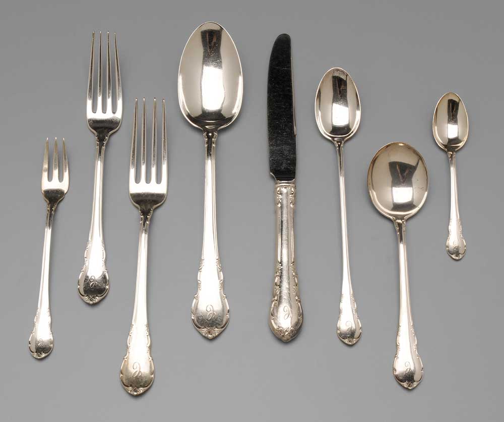 Appraisal: Lunt Modern Victorian Sterling American th century pieces sterling flatware