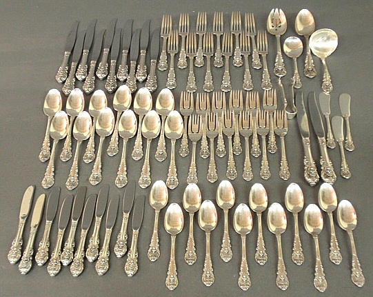 Appraisal: - Wallace Sir Christopher pattern sterling silver flatware service TI-